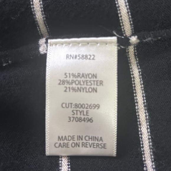 🖤🤍”Max Studio” NWT Black/White Striped Pullover Sweater w/ Wide Sleeves Size XL🖤 - Picture 11 of 11